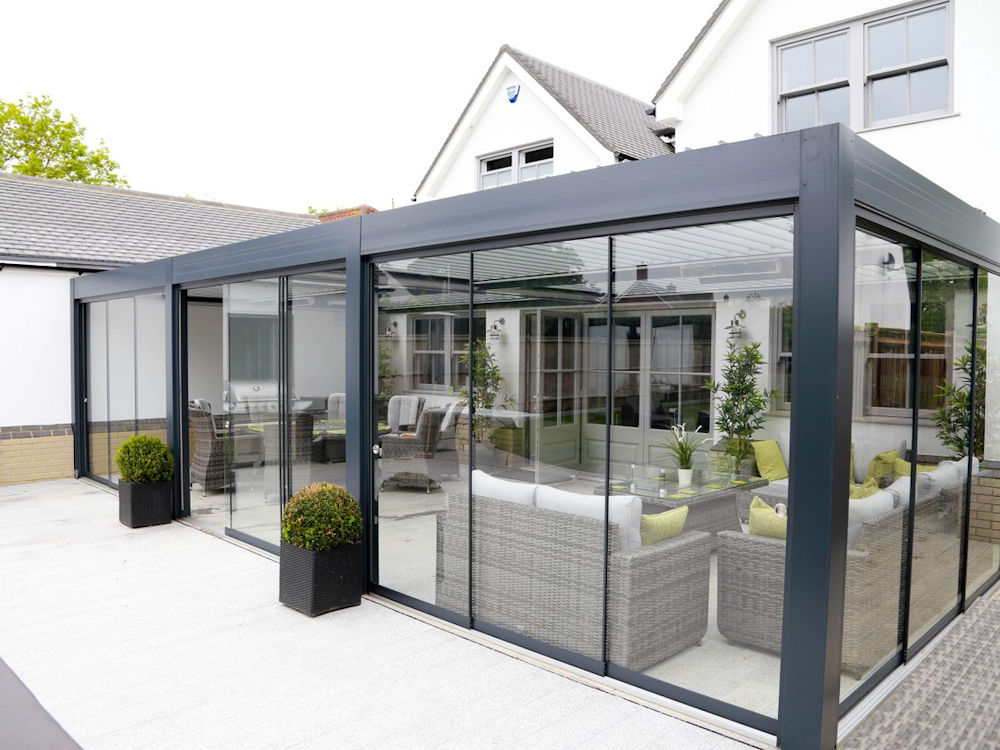 bifold doors strood